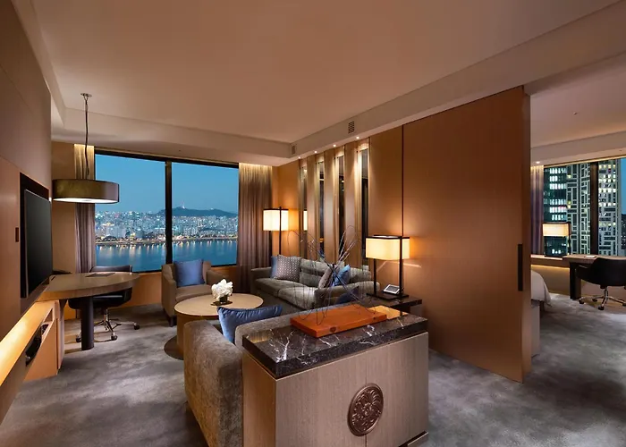 Conrad 5*