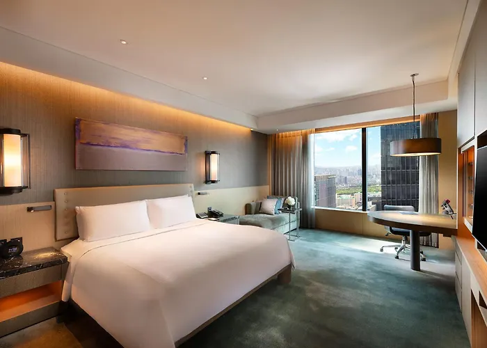 Conrad 5*