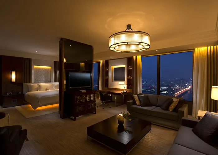 Conrad 5*