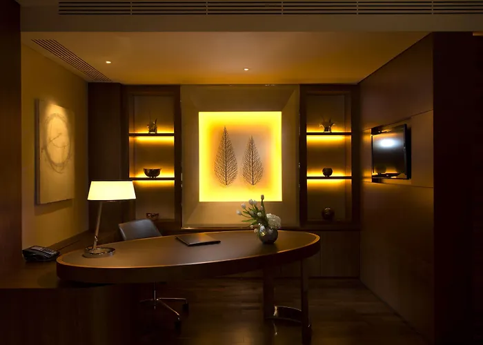Conrad Hotel 5*